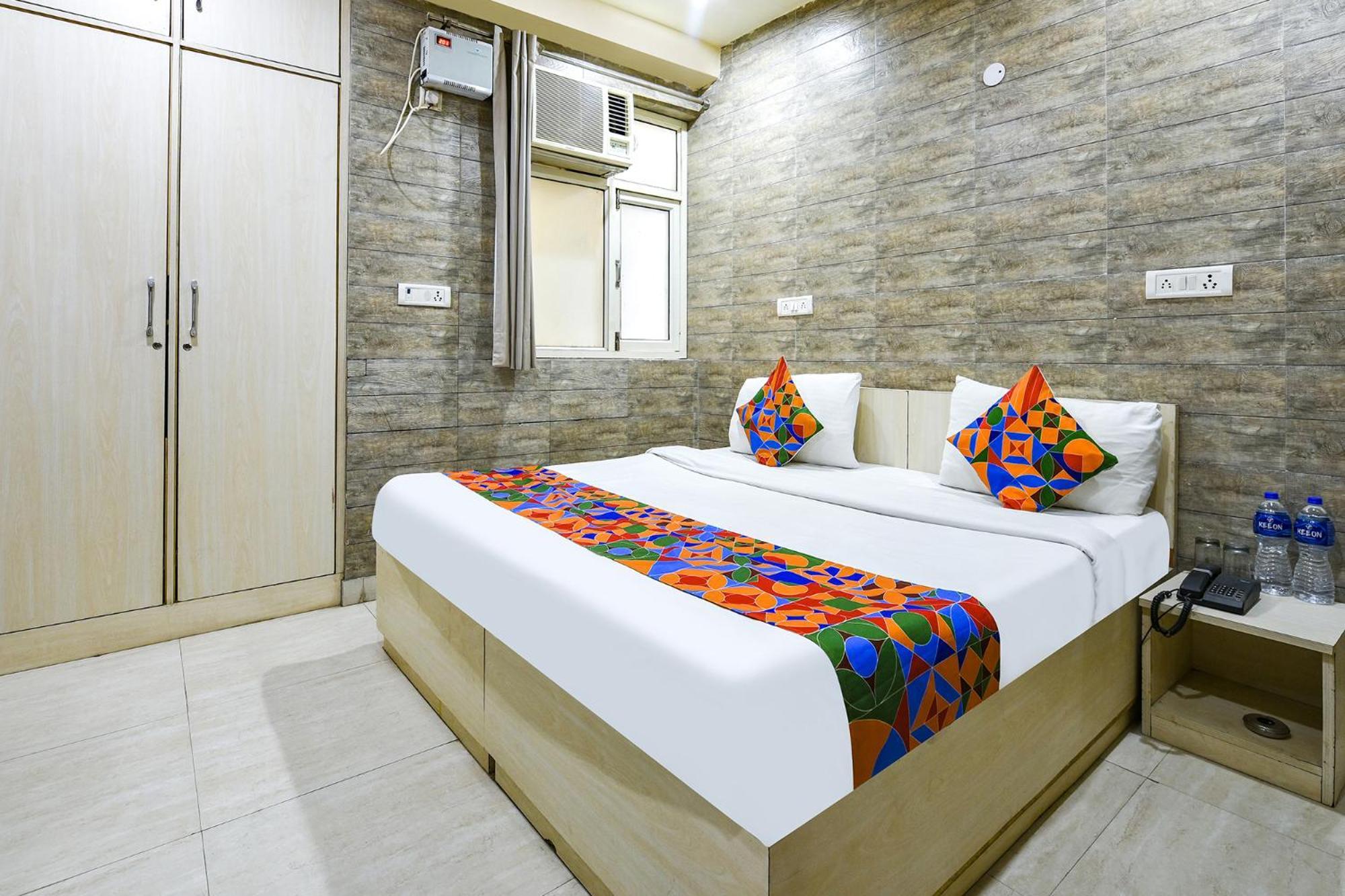 Fabhotel Model Town Nuova Delhi Esterno foto